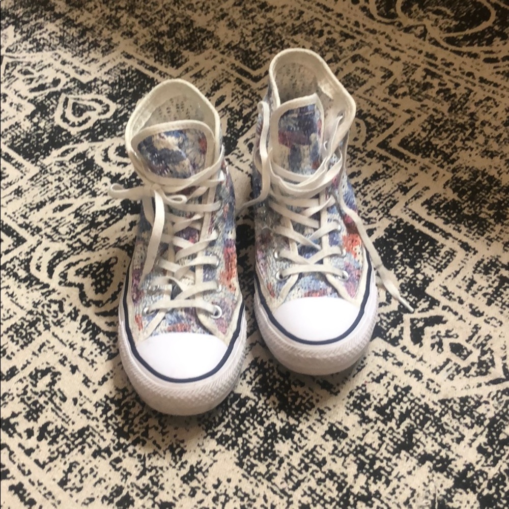 Converse All Star Chucks sz 7 Womens EUC